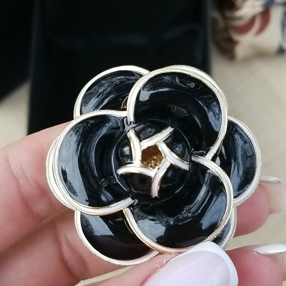 brooch - Picture 4 of 7